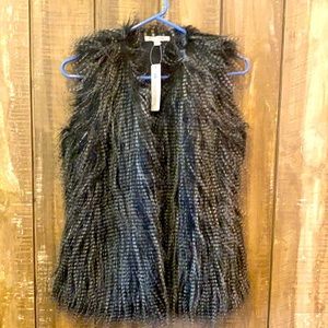 BNWT Faux Feather Vest, size S